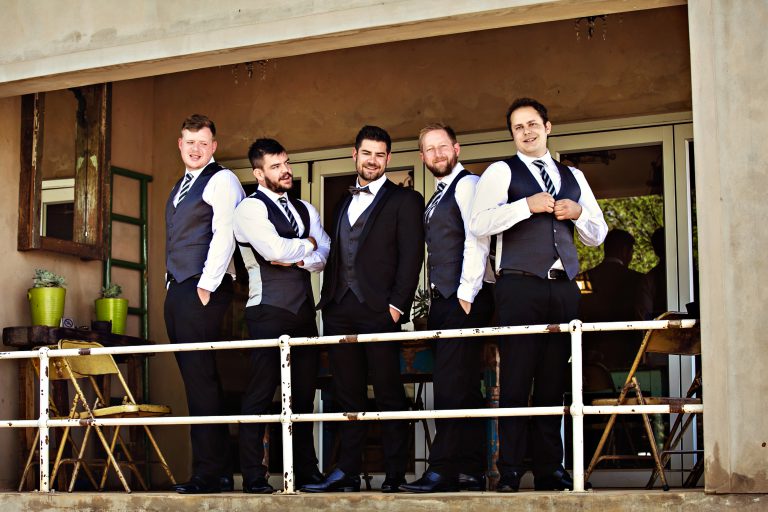 Wedding Photographers, Mobile Phone Cameras & Unplugged Wedding Tips